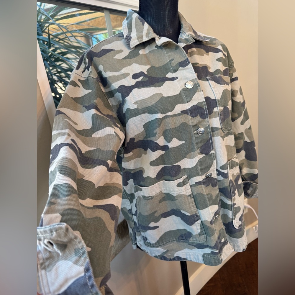 H&M - DIVIDED Camouflage Camo Lightweight Jacket Women’s Size Small - Picture 5 of 10